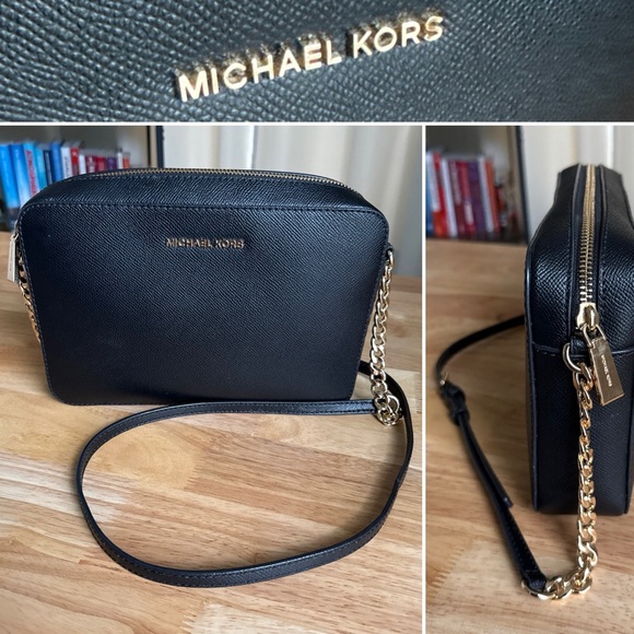MICHAEL KORS Shoulder Bag Black Leather With Gold Accents - Picture 1 of 13